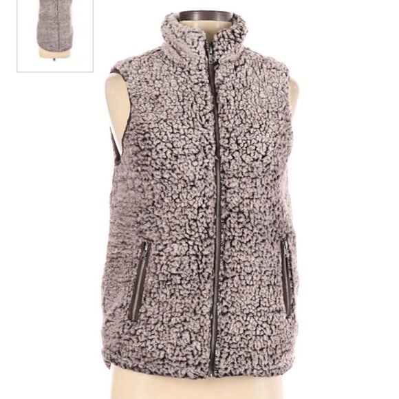 Thread & Supply Faux Sherpa Vest - Picture 5 of 11